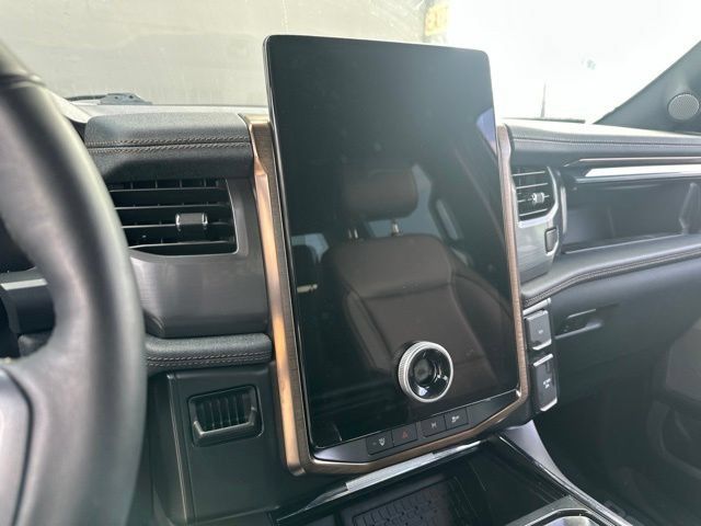Used 2023 Ford F150 Lightning Lariat AWD/4WD image 15