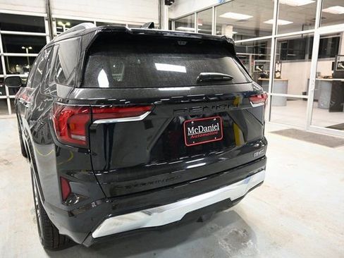 New 2026 GMC Terrain Denali w/ LPO, Black Badging Package image 6