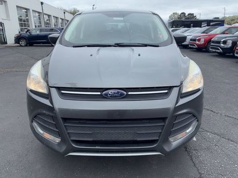 Used 2015 Ford Escape SE FWD image 2