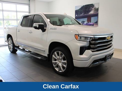 Used 2024 Chevrolet Silverado 1500 High Country w/ High Country Premium Package AWD/4WD image 2