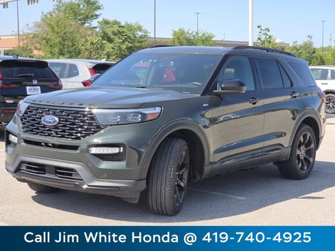 Used 2023 Ford Explorer ST-Line w/ Class IV Trailer Tow Package AWD/4WD image 13