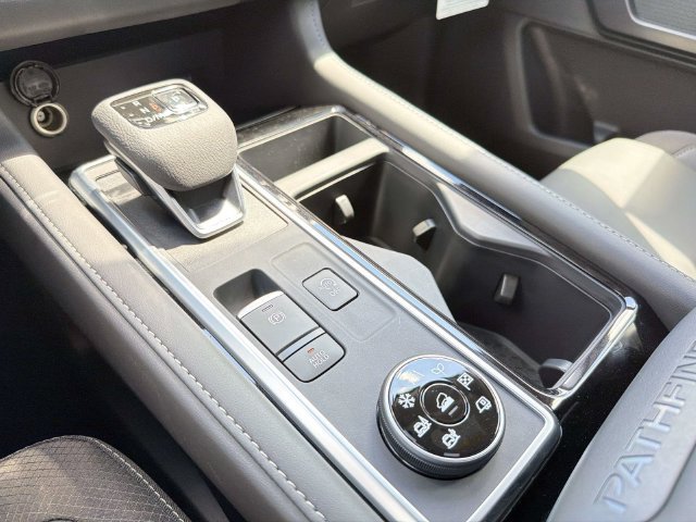New 2026 Nissan Pathfinder SL w/ SL Premium Package AWD/4WD image 20