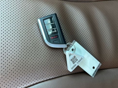 Used 2023 Acura MDX SH-AWD w/ Technology Package image 31