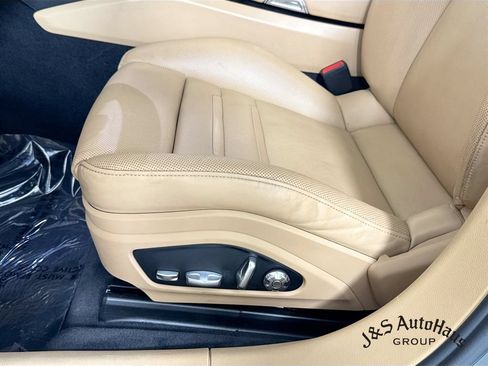 Used 2019 Porsche Panamera Turbo w/ Assistance Package AWD/4WD image 26