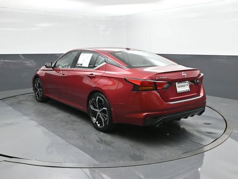 Used 2023 Nissan Altima 2.5 SR FWD image 5