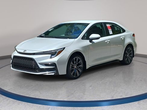 New 2026 Toyota Corolla SE FWD image 1
