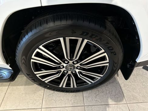 New 2026 Lexus LX 600 4WD w/ Luxury Package image 16