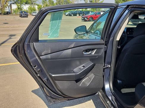 Used 2025 Honda Accord LX image 27
