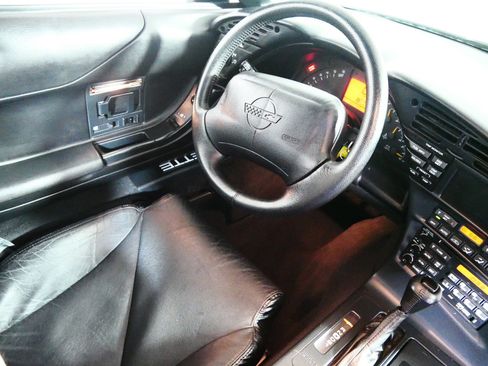 Used 1995 Chevrolet Corvette Coupe RWD image 9
