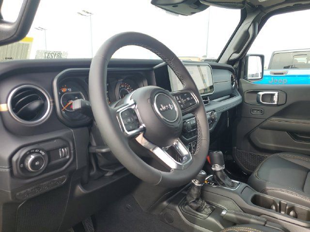 New 2026 Jeep Wrangler Unlimited Sahara AWD/4WD image 12