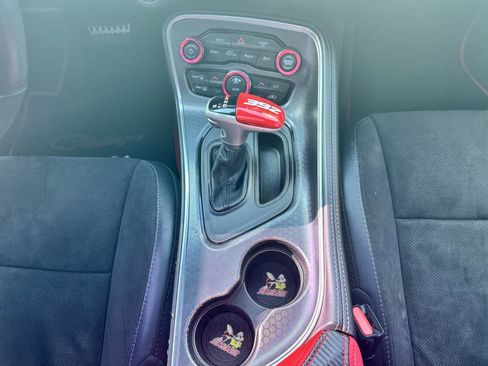 Used 2018 Dodge Challenger R/T Scat Pack w/ Leather Interior Group RWD image 39