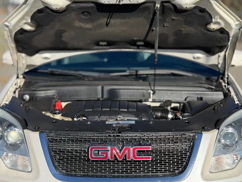 Used 2012 GMC Acadia SLT image 30