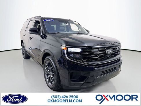 Certified 2025 Ford Expedition Platinum w/ Stealth Performance Package AWD/4WD image 1