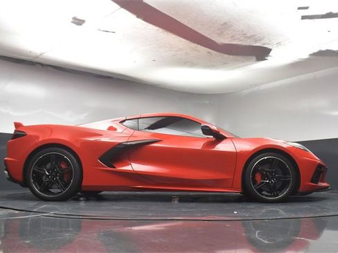 Used 2020 Chevrolet Corvette Stingray w/ 3LT Preferred Equipment Group image 33