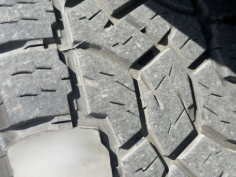 Used 2024 GMC Sierra 2500 Denali Ultimate w/ Max Trailering Package image 9