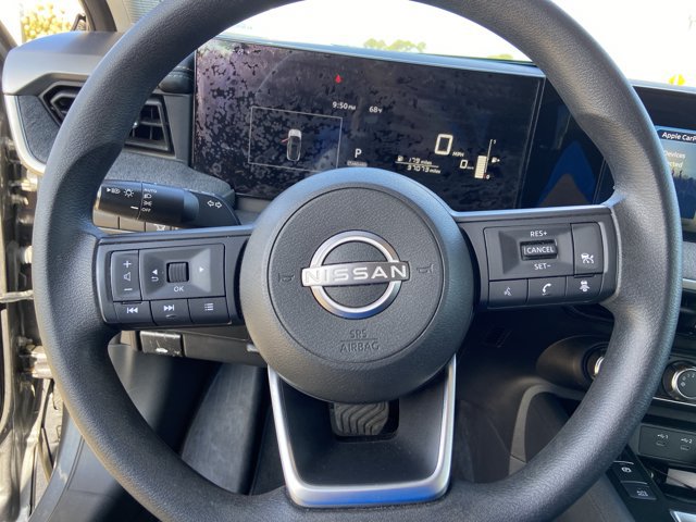 Used 2025 Nissan Kicks SV FWD image 35