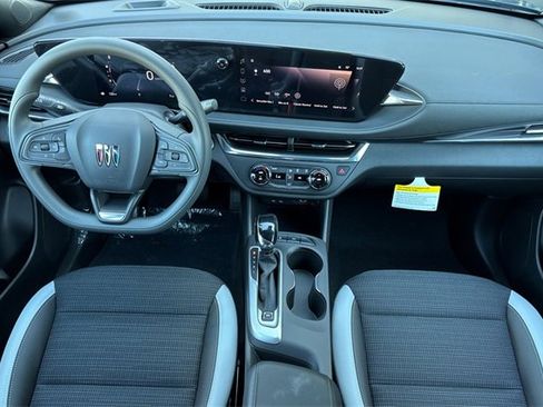 New 2026 Buick Envista Preferred image 14