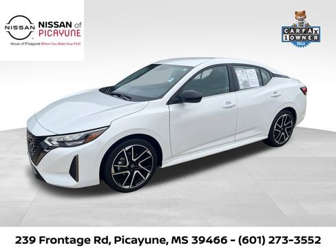 Certified 2025 Nissan Sentra SR image 1