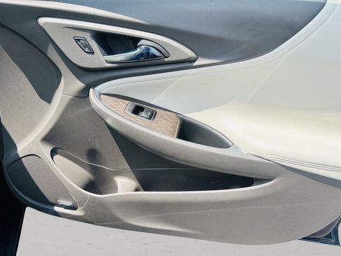 Used 2021 Chevrolet Malibu Premier image 30