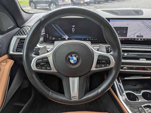 Used 2024 BMW X7 xDrive40i w/ Executive Package AWD/4WD image 21