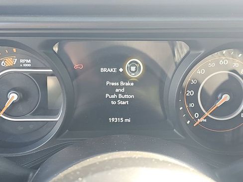 Used 2025 Jeep Wrangler Unlimited Rubicon image 7