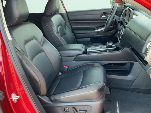 Used 2024 Nissan Pathfinder SL image 21