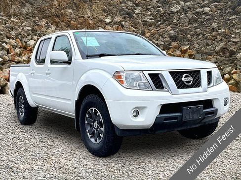 Used 2015 Nissan Frontier PRO-4X AWD/4WD image 10
