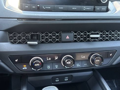 Used 2023 Honda Accord EX image 17