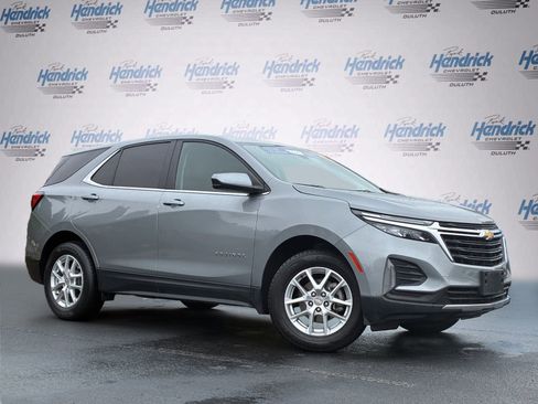 Used 2024 Chevrolet Equinox LT AWD/4WD image 2