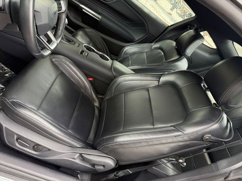 Used 2024 Ford Mustang Premium image 21