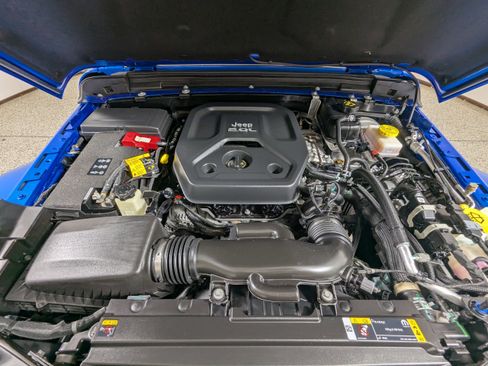 Used 2021 Jeep Wrangler Sport image 27