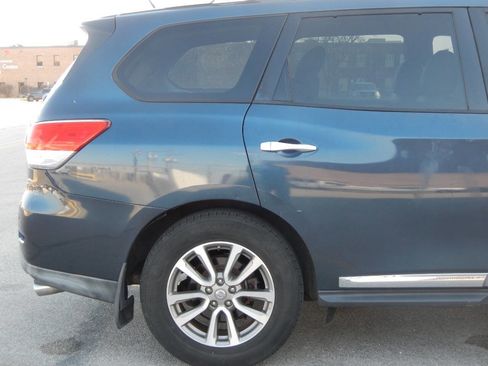 Used 2014 Nissan Pathfinder SL w/ SL Tech Package FWD image 23