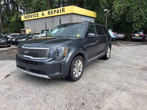 Used 2020 Kia Telluride LX FWD image 2
