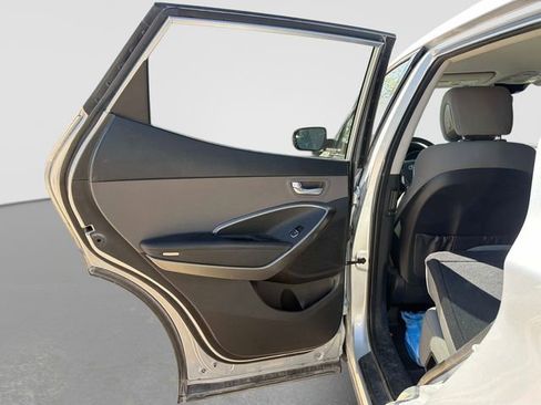 Used 2018 Hyundai Santa Fe Sport FWD image 12
