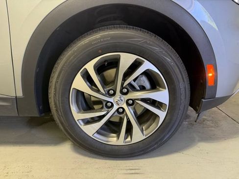 Certified 2023 Buick Envision Essence FWD image 32