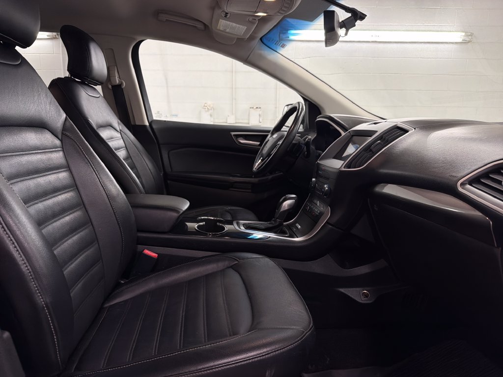 Used 2016 Ford Edge SEL w/ Equipment Group 201A FWD image 26