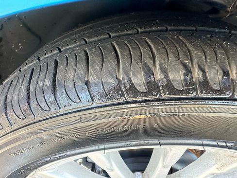 Used 2015 Ford C-MAX SEL w/ Equipment Group 302A image 18