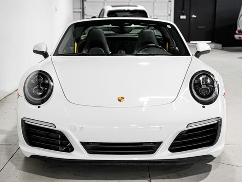 Used 2017 Porsche 911 Targa 4 image 6