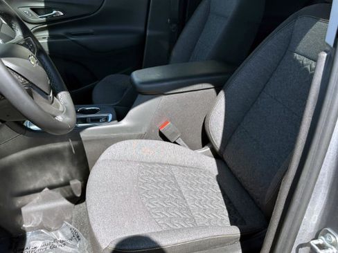 Used 2024 Chevrolet Equinox LT FWD image 8