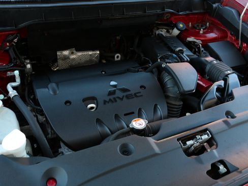 Used 2015 Mitsubishi Outlander Sport ES image 43