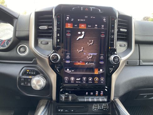Used 2019 RAM 1500 Laramie AWD/4WD image 21