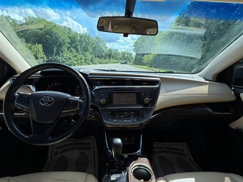 Used 2014 Toyota Avalon XLE FWD image 10