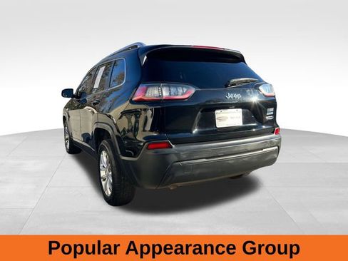 Used 2019 Jeep Cherokee Latitude w/ Cold Weather Group image 3