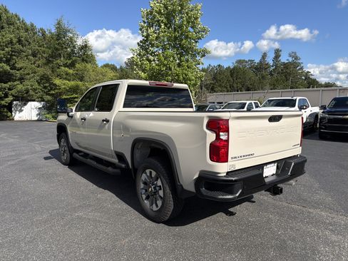 New 2026 Chevrolet Silverado 2500 Custom w/ Custom Value Package AWD/4WD image 7