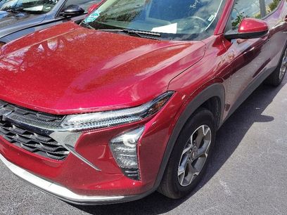 Used 2025 Chevrolet Trax LT w/ LT Convenience Package