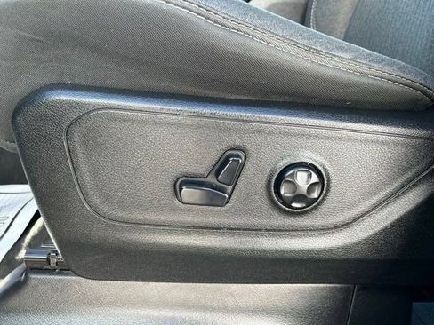 Used 2020 RAM 1500 Big Horn AWD/4WD image 14