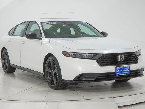 Used 2025 Honda Accord Sport image 14