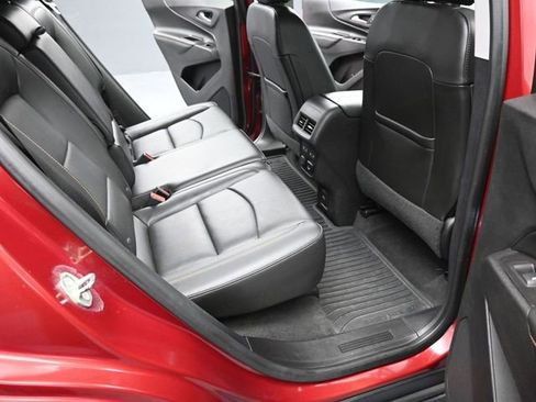 Used 2018 Chevrolet Equinox Premier image 15