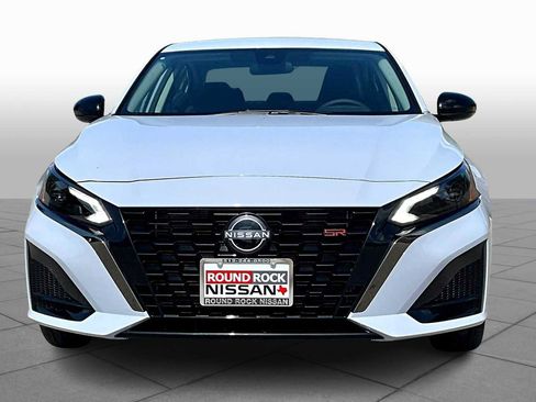 New 2025 Nissan Altima 2.5 SR image 3