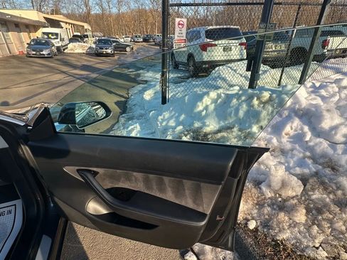 Used 2018 Tesla Model 3 Long Range image 33